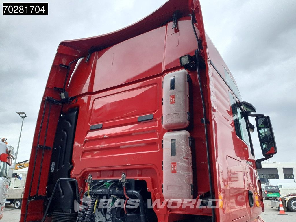 MAN TGX TGX 18.460 4X2 Retarder 2x Tanks XXL ACC Euro 6