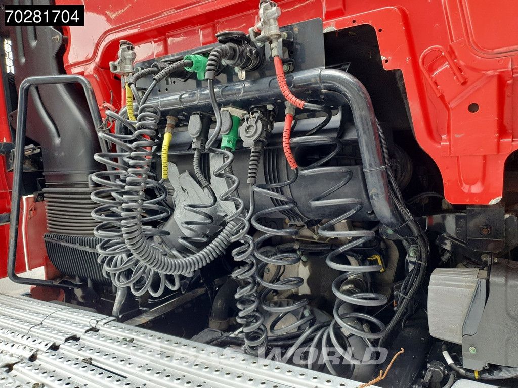 MAN TGX TGX 18.460 4X2 Retarder 2x Tanks XXL ACC Euro 6