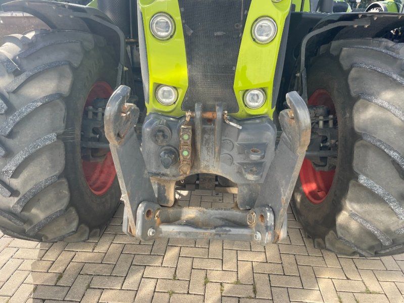 Claas Arion 660 CMATIC