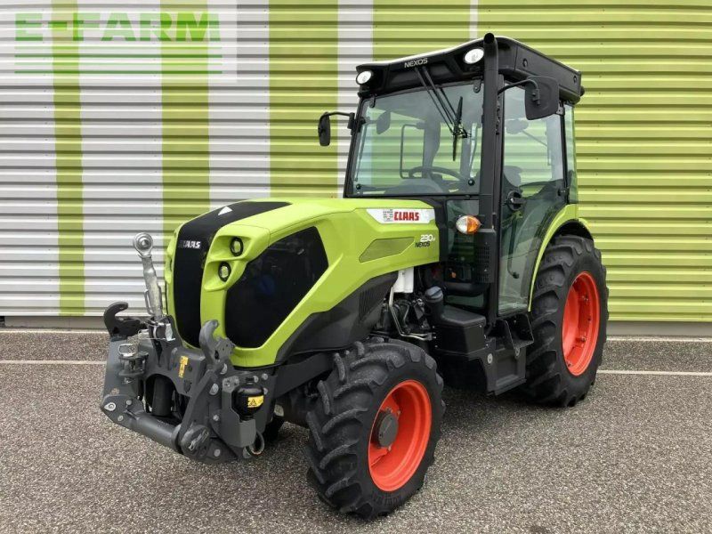 Claas nexos 230 m