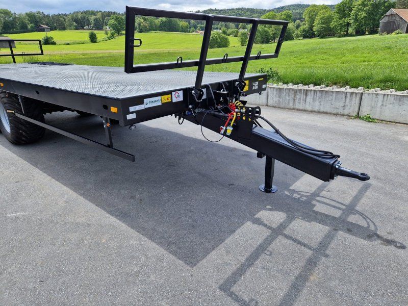 Dinapolis 8,0m Ballenwagen Hydraulisch absenkbare Rampen Druckluft LED