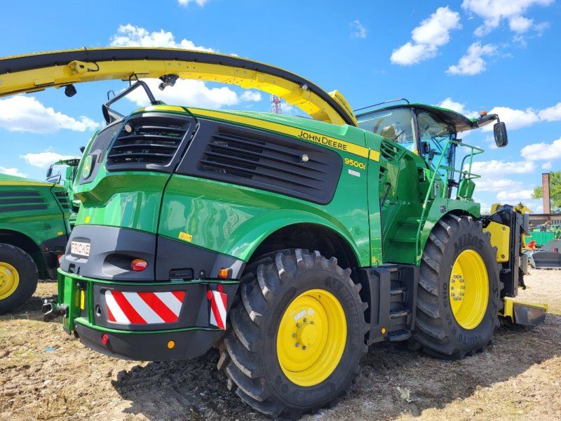 John Deere 9500