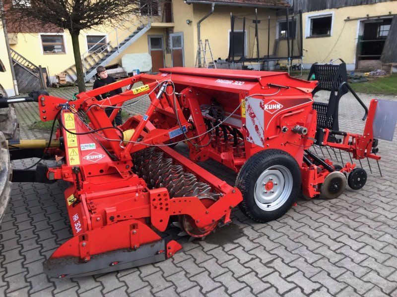 Kuhn HR 304 mit Premia 300