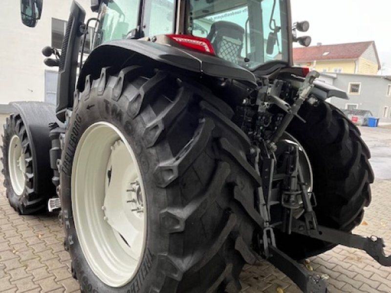 Valtra G125V