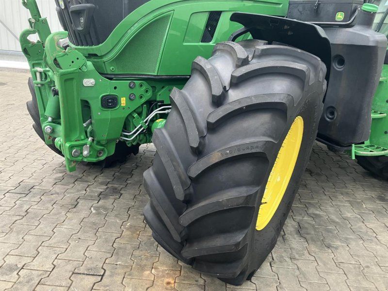 John Deere 6R 140