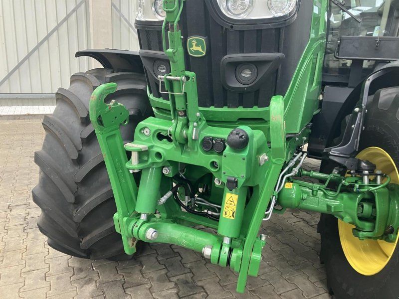 John Deere 6R 140