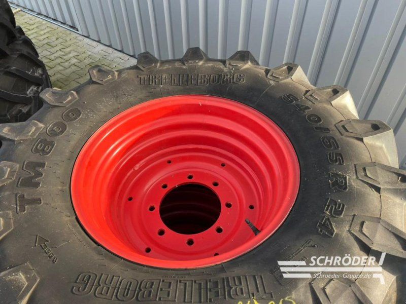 Fendt 2X 540/65 R24 + 2X 600/65 R38