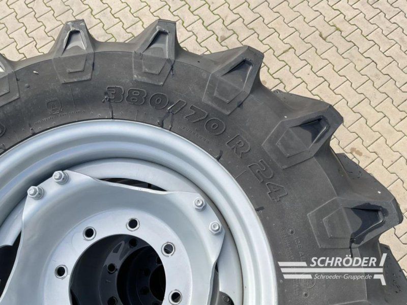 Massey Ferguson 2X 380/70 R24 + 2X 480/70 R34 | NEU