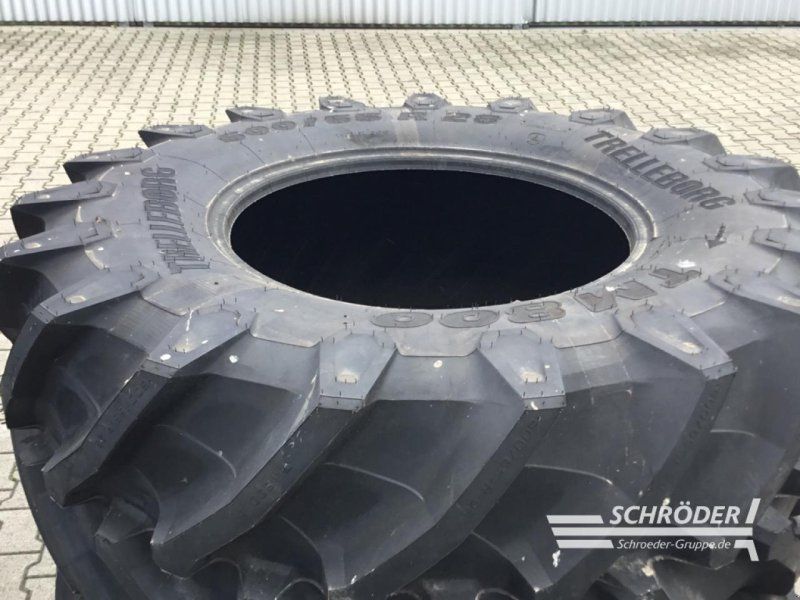 Trelleborg 2X 650/65 R42 NEU