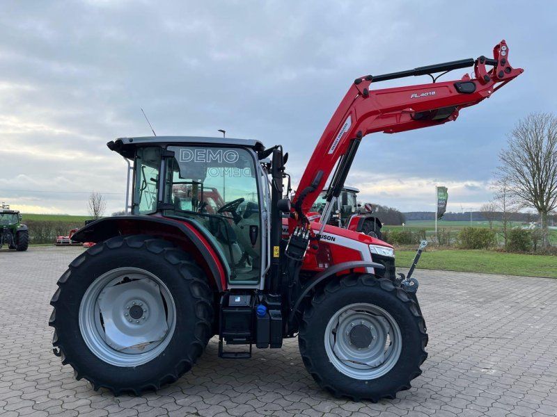 Massey Ferguson 5M.115 Dyna-4 Essential