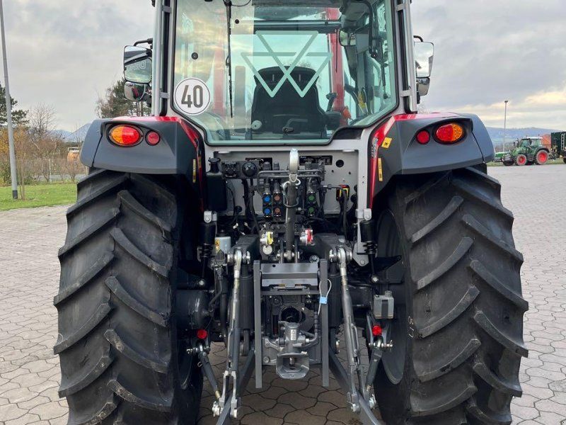 Massey Ferguson 5M.115 Dyna-4 Essential