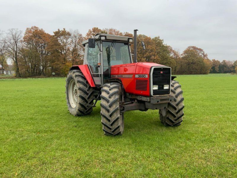 Massey Ferguson 3690