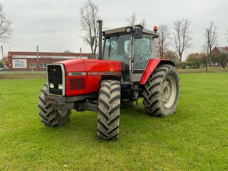 Massey Ferguson 3690