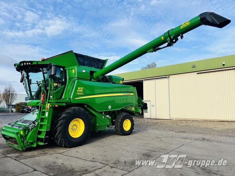 John Deere T660