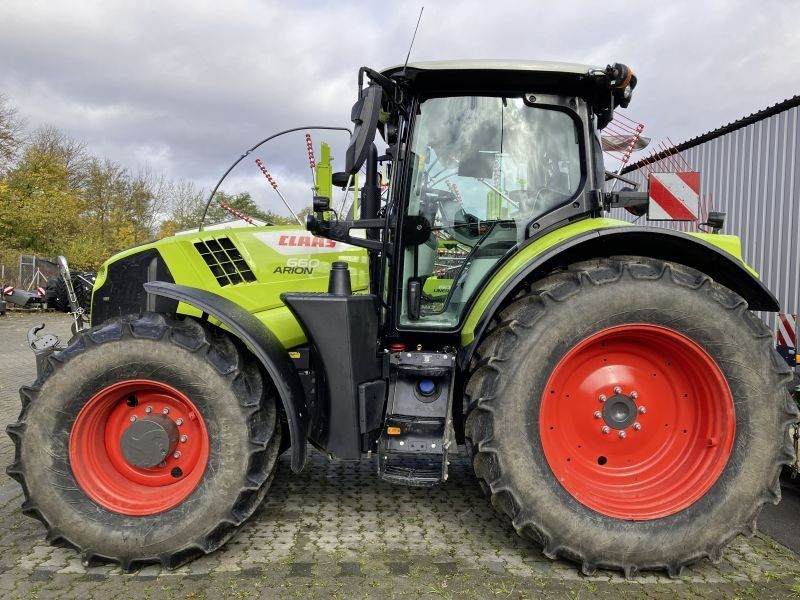 Claas ARION 660 CMATIC CEBIS