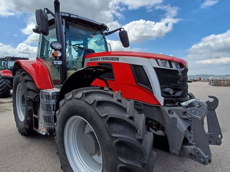 Massey Ferguson 7S.180