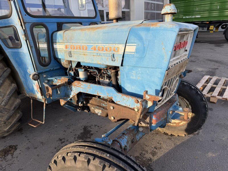 Ford 4000