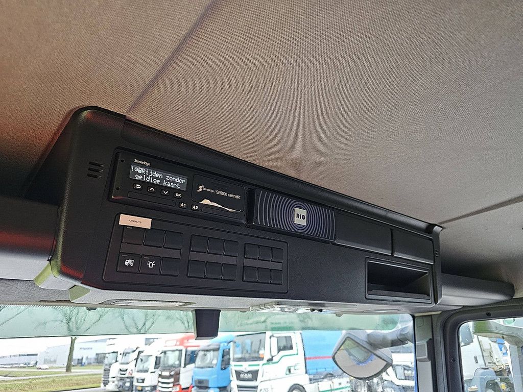 M.A.N. 12.220 TGL bl airco taillift