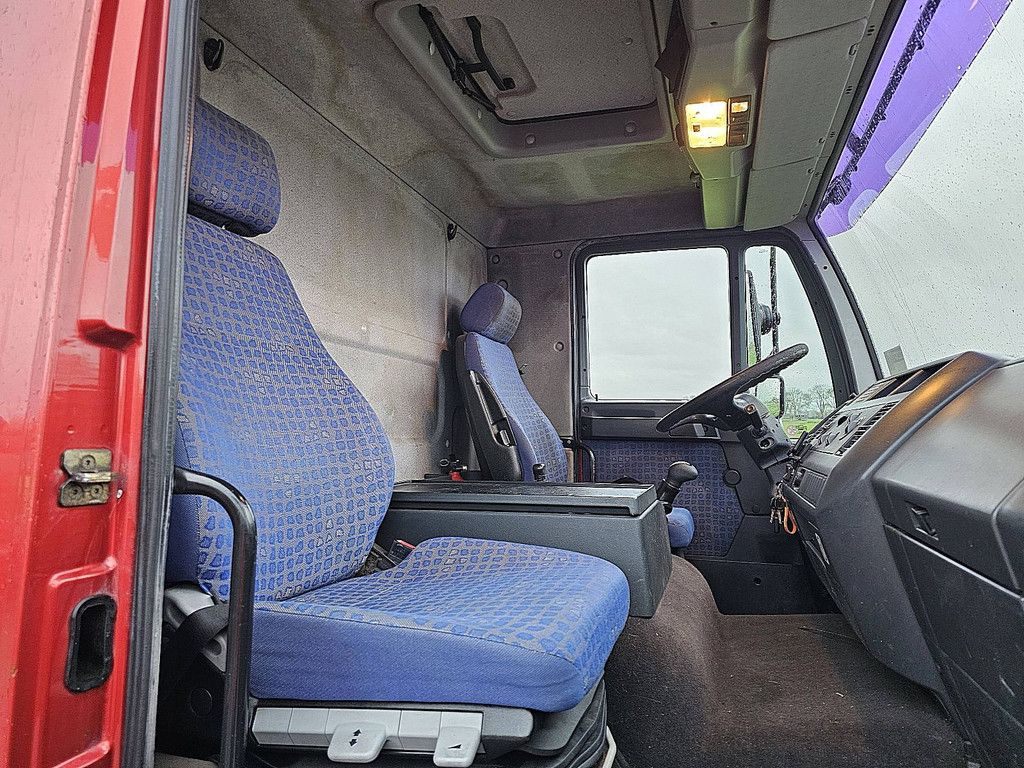 M.A.N. 8.140 L2000 nl truck taillift