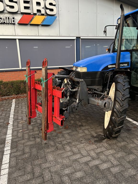 New Holland TN75S