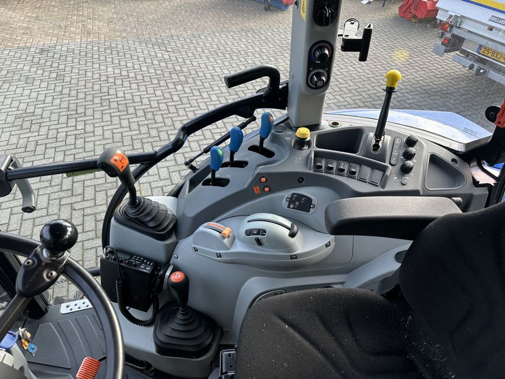 New Holland NEW T5.115