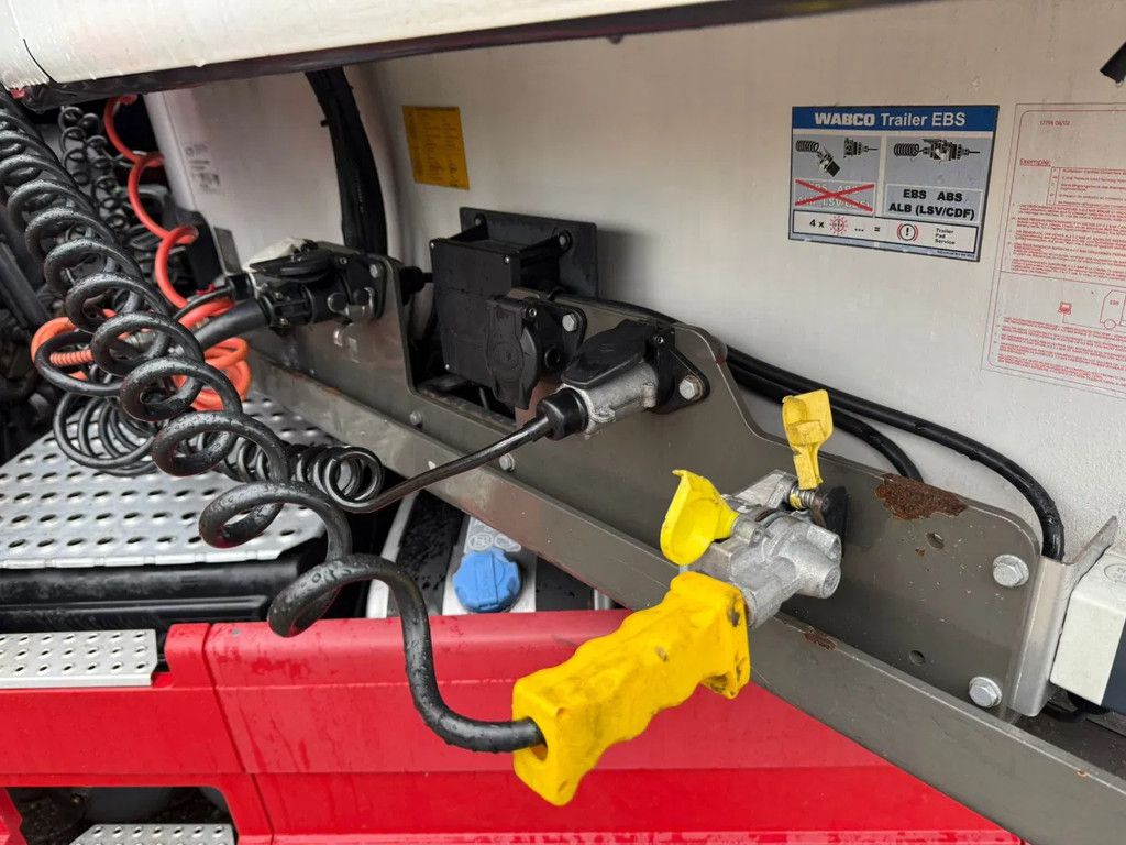 LAMBERET Thermo King SLXi Spectrum Multi-temp Trennwand Palletkisten