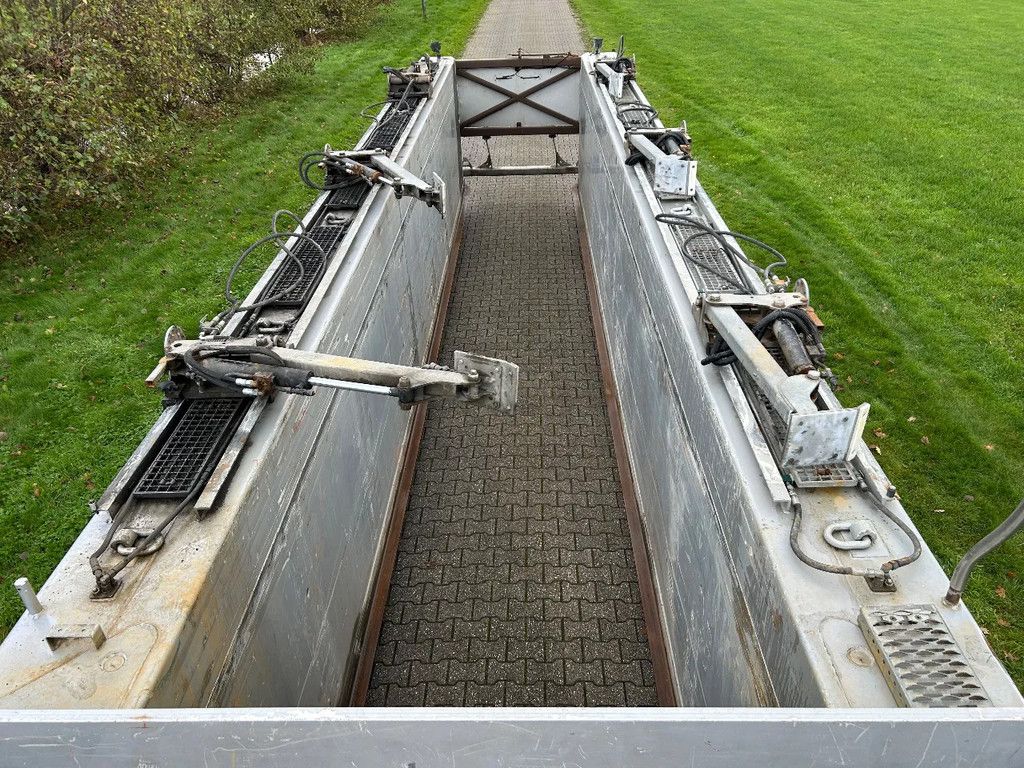 Langendorf | FLATLINER | BETON PREFAB | INNEN LADER | 9500 mm RAIL LOAD |