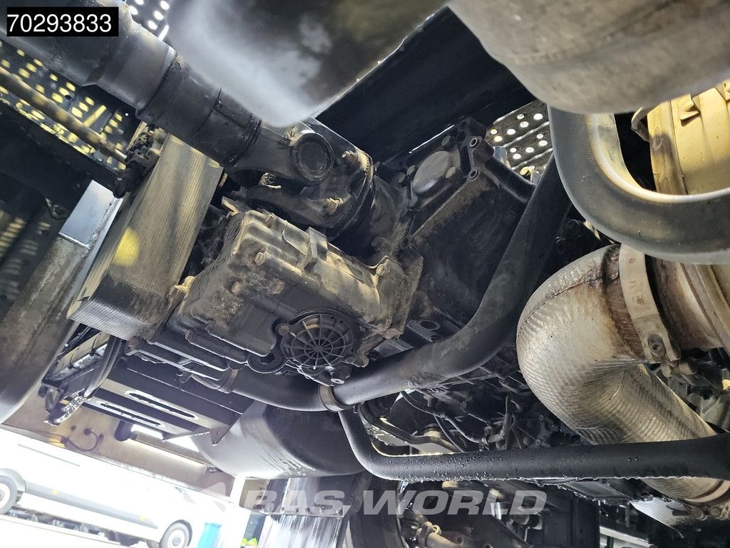 MAN TGX TGX 18.480 4X2 XLX Retarder 2x Tanks Standklima Euro 6