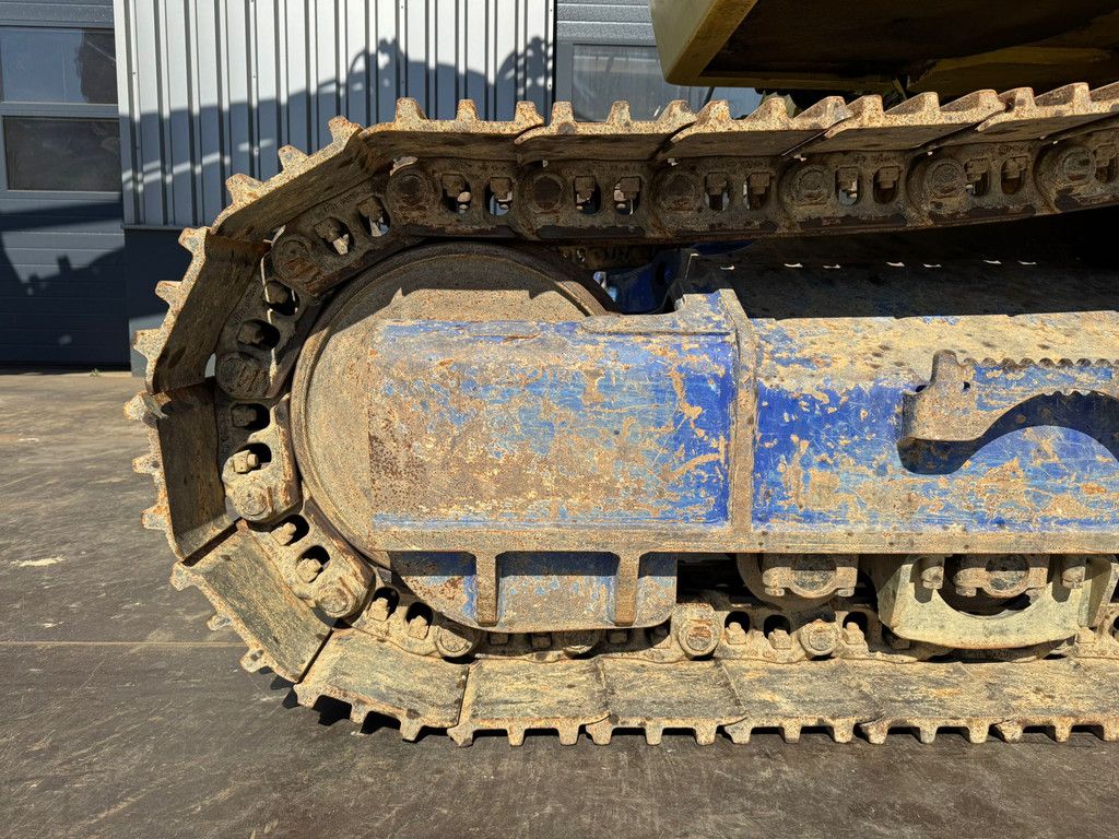 Liebherr R946 - triple boom