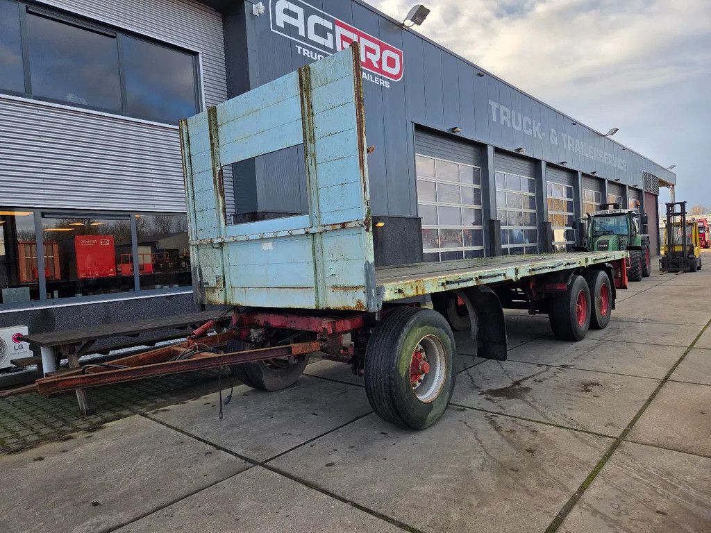 HALL 3 AS BLADGEVEERD, LANGZAAMVERKEER KENT. HYDR GEREMD