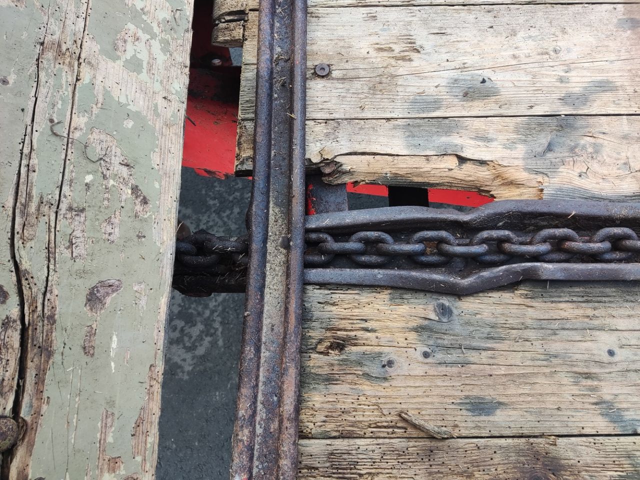 KRONE stalmestverspreider (type 3.0 ton, laadvermogen 3000 kg.)