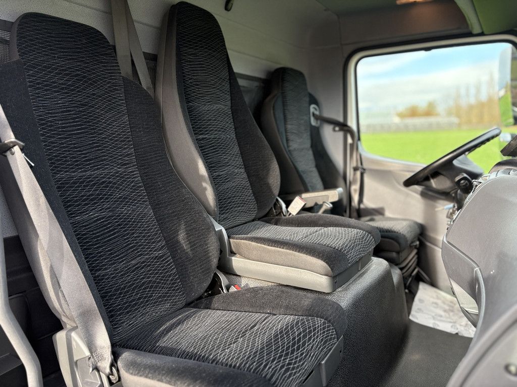 Mercedes-Benz Atego 1221 Euro6 BL Automaat / Airco / Cruise Control / 3 zits / Schuifzeilen / Schuifdak / Laadklep