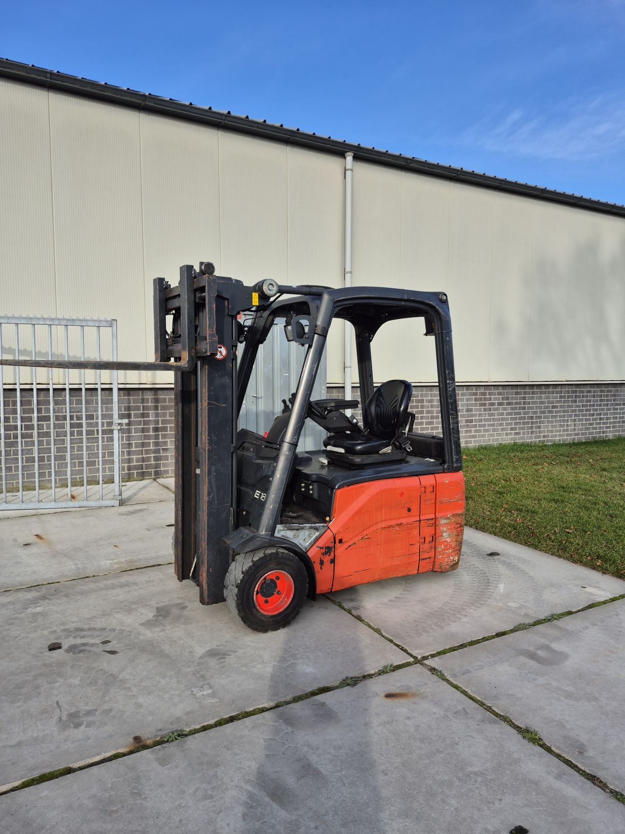 Linde E18-01 triplex sideshift 4.130 mm bj 2012 3832 uur