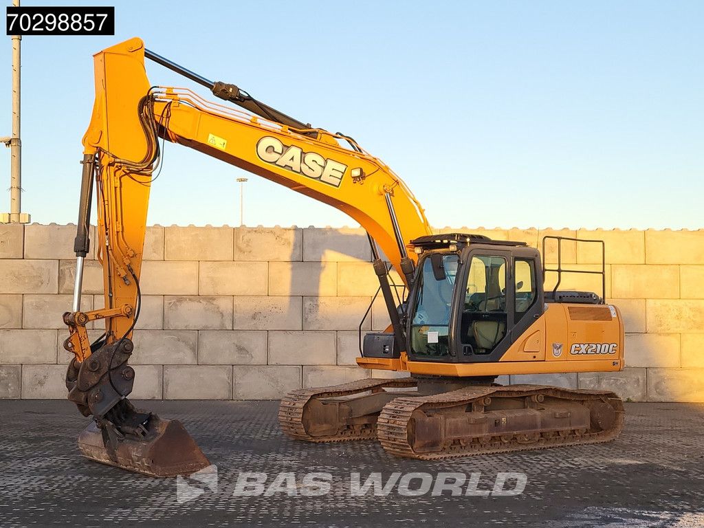 Case CX210 C 3 BUCKETS