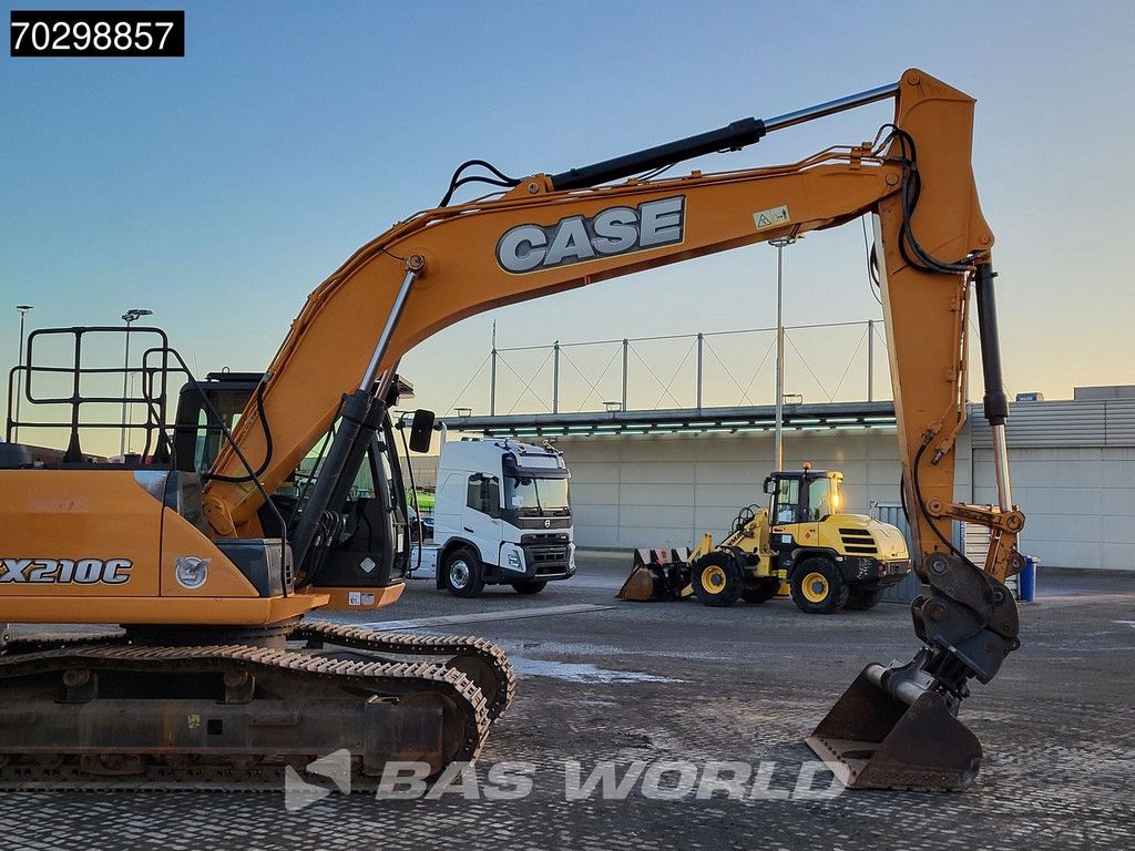 Case CX210 C 3 BUCKETS