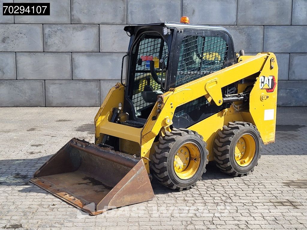 Caterpillar 226 D3 BUCKET + FORKS