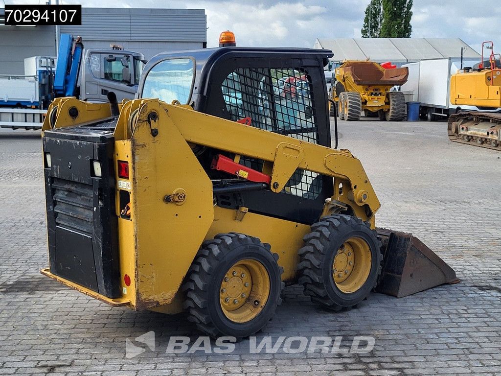 Caterpillar 226 D3 BUCKET + FORKS