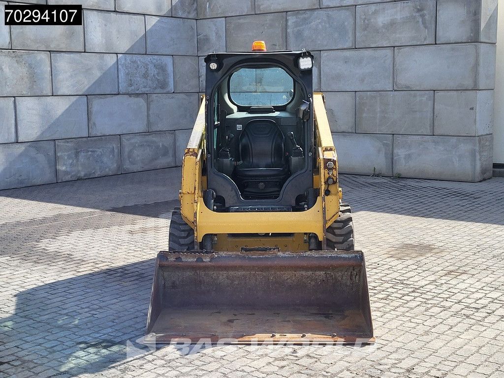 Caterpillar 226 D3 BUCKET + FORKS