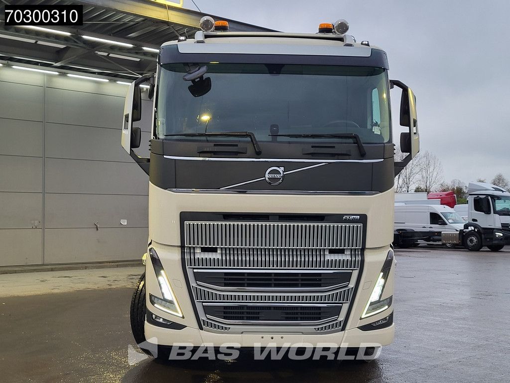 Volvo FH FH16 750 8X4 NEW 8x4 chassis! Air suspension Big-Axle Automatic VEB+ Euro 6