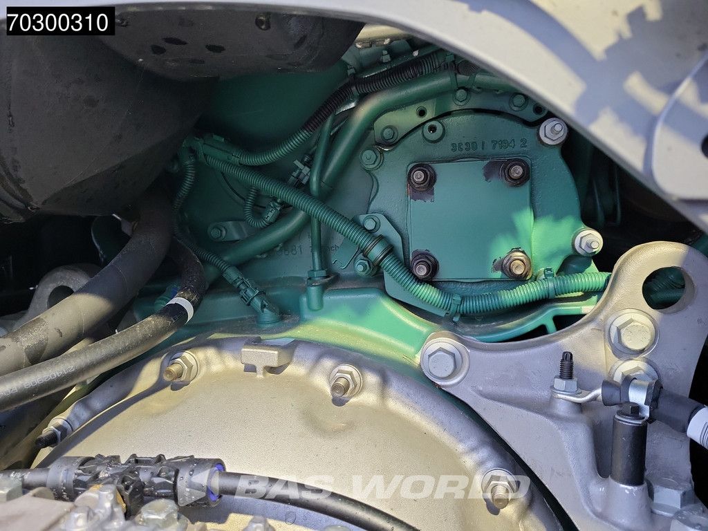 Volvo FH FH16 750 8X4 NEW 8x4 chassis! Air suspension Big-Axle Automatic VEB+ Euro 6