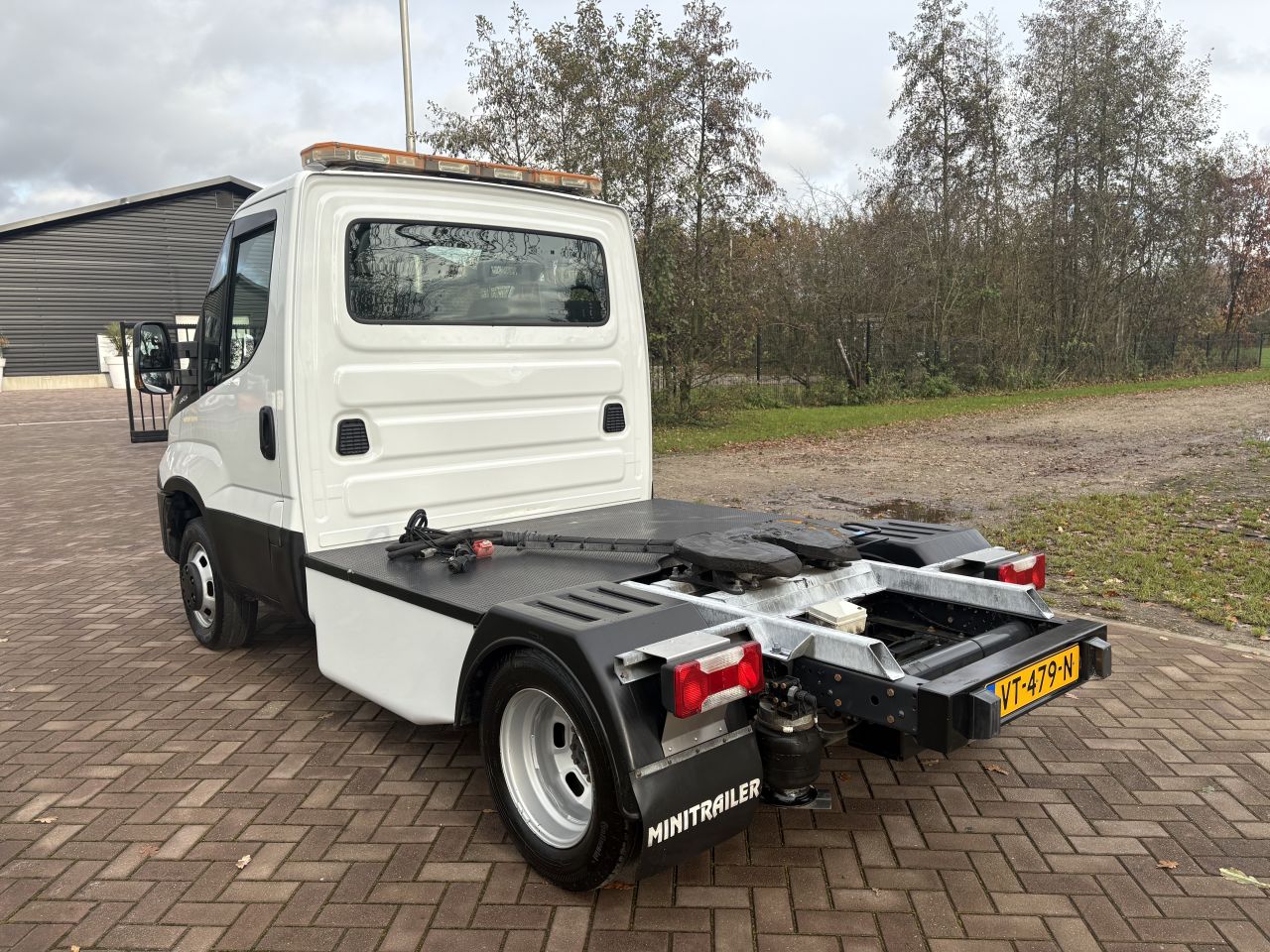 Be trekker 8.7 TON Iveco Daily 40C21 euro 5 luchtvering