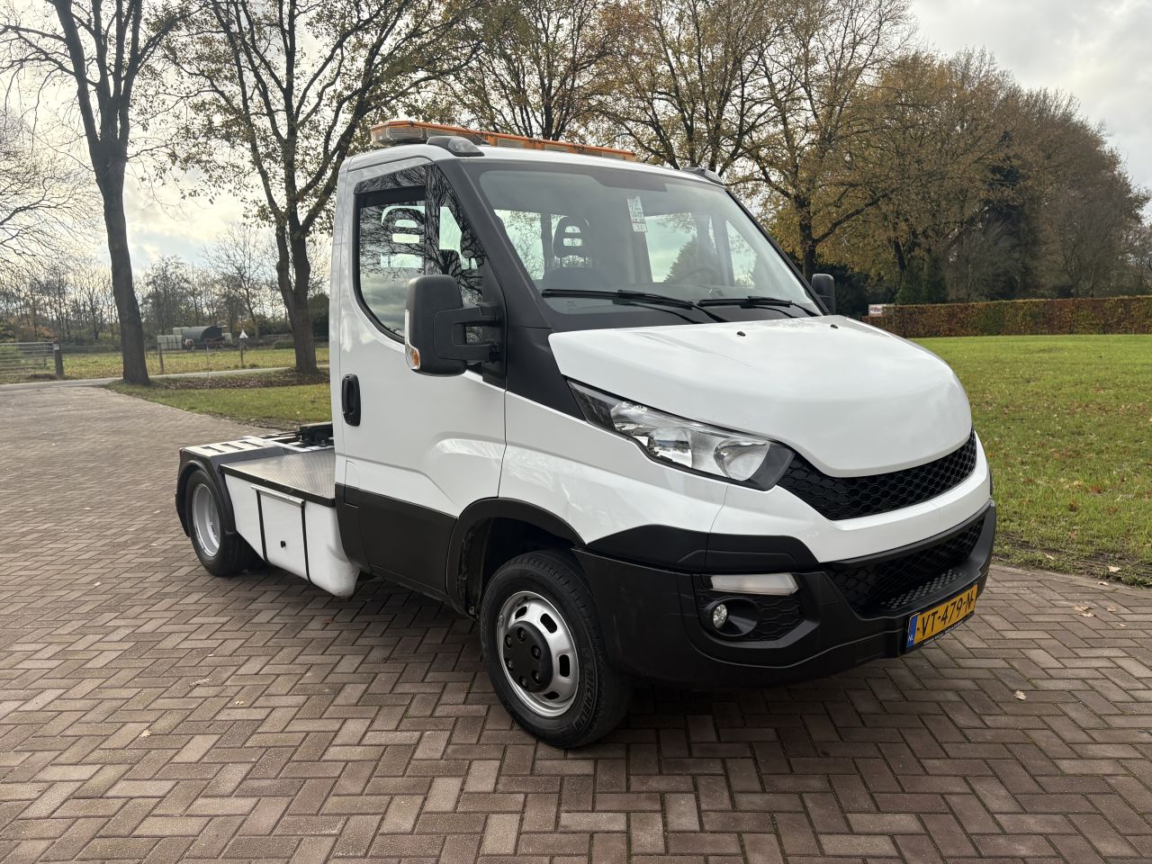 Be trekker 8.7 TON Iveco Daily 40C21 euro 5 luchtvering