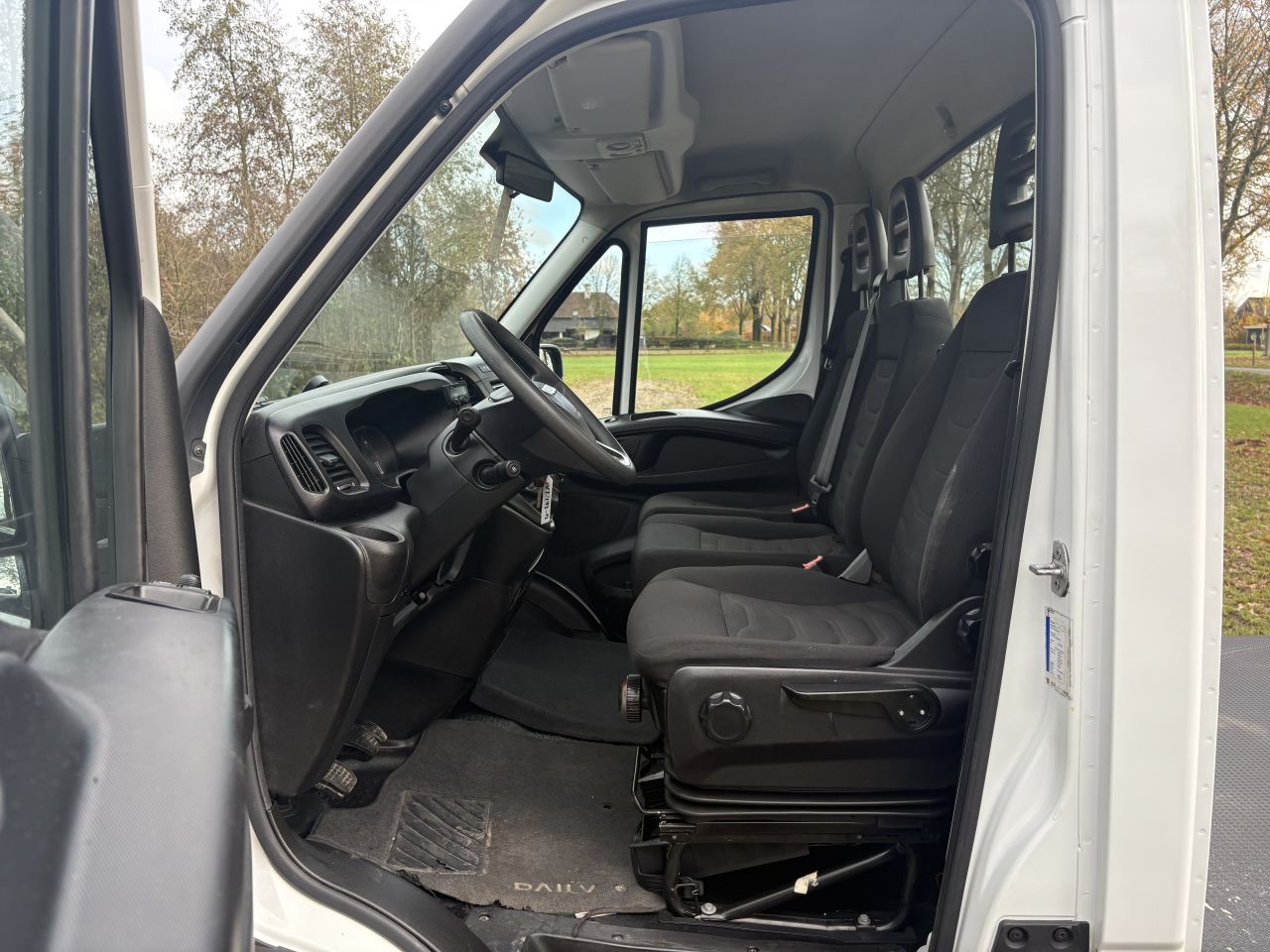 Be trekker 8.7 TON Iveco Daily 40C21 euro 5 luchtvering