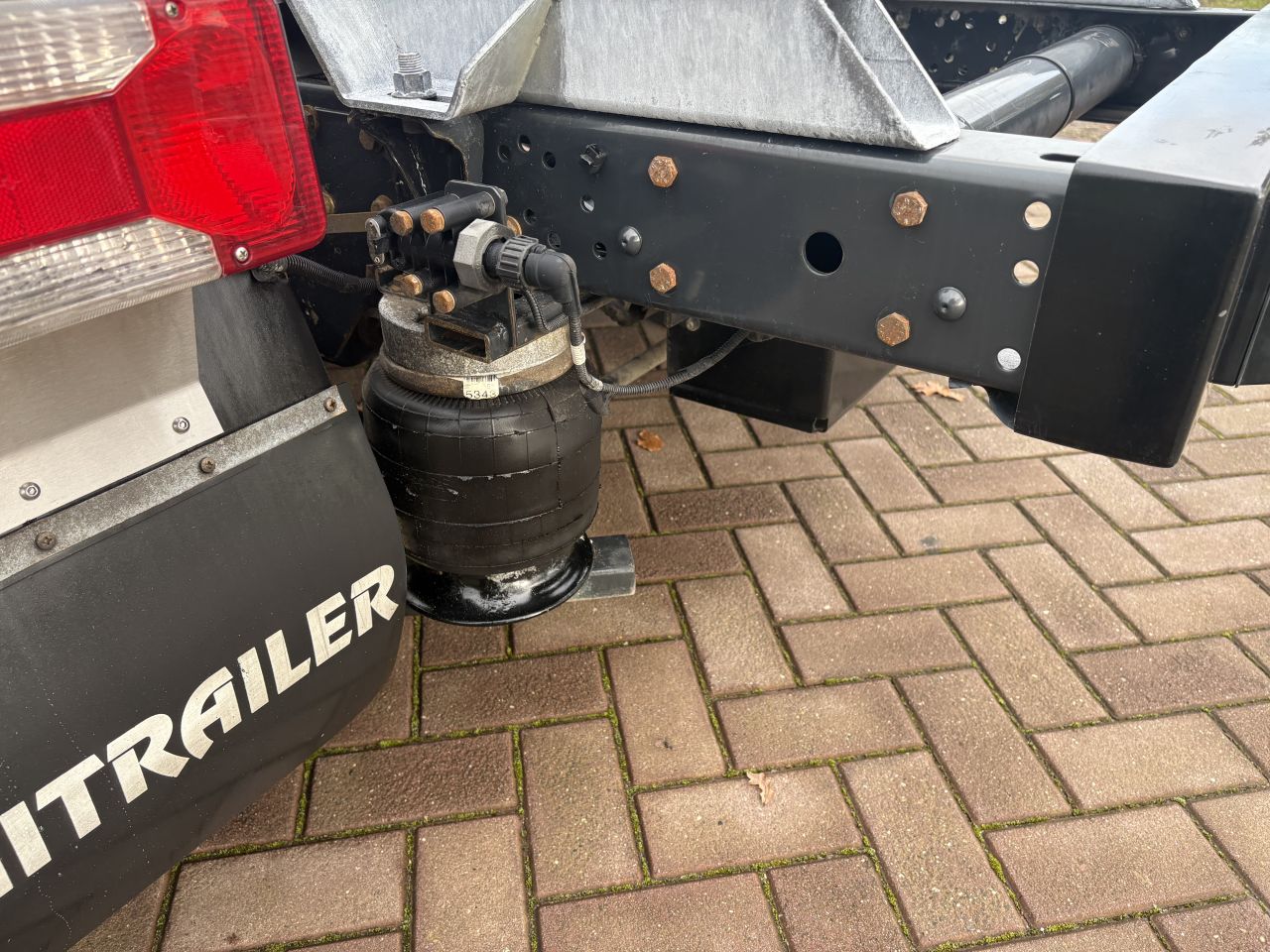 Be trekker 8.7 TON Iveco Daily 40C21 euro 5 luchtvering