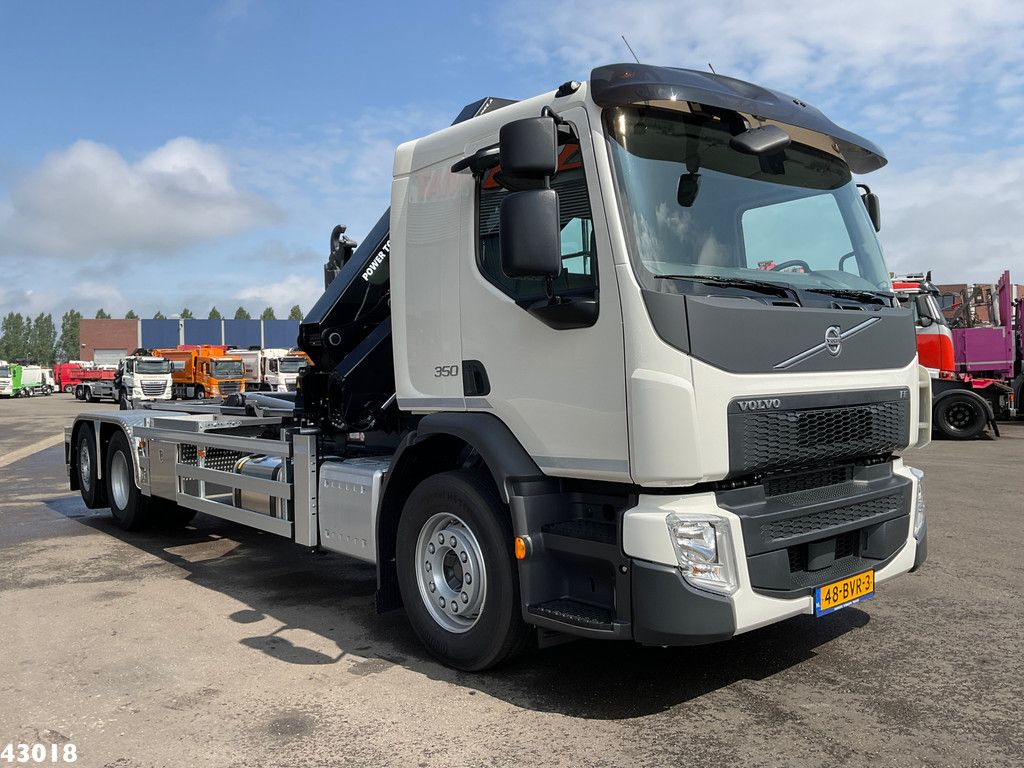 Volvo FE 350 6x2 HMF 19 Tonmeter laadkraan New and Unused!