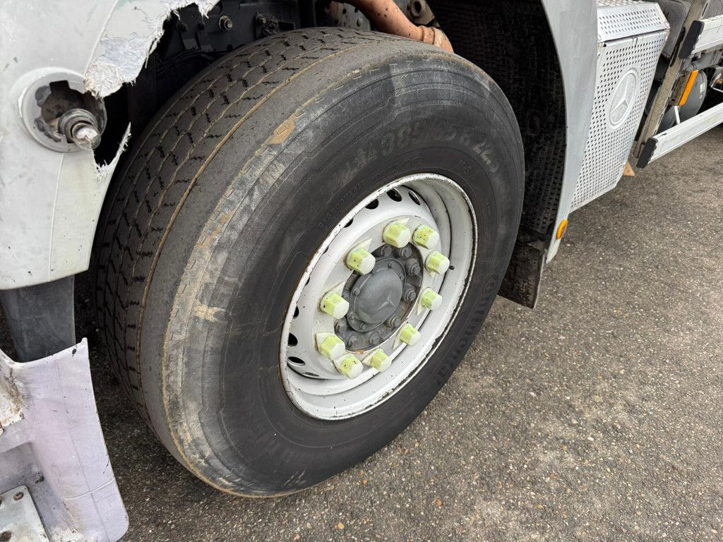 MercedesBenz Axor 2533 6x2x4 Rincheval Bitumensprayer / chip spreader