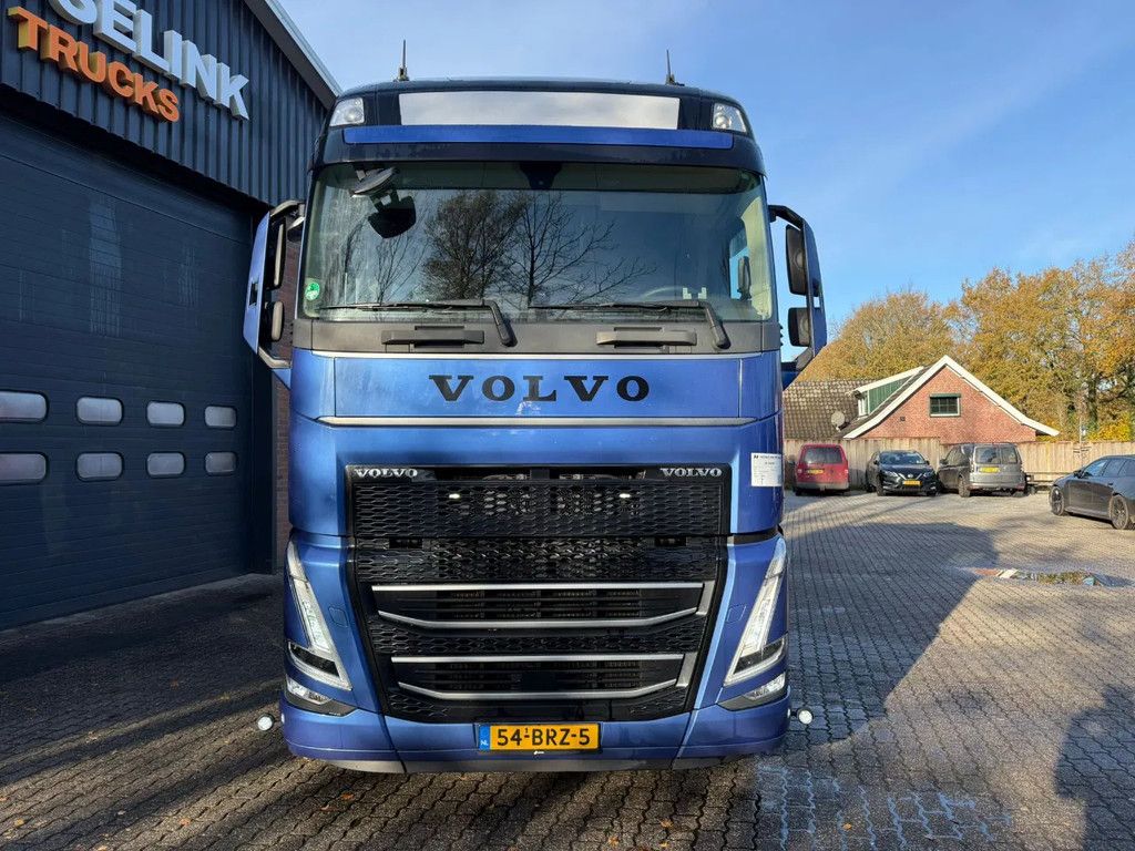 Volvo FH 460 Globetrotter XL 2x tank Standairco 405.369KM! NL Truck - APK 09-2026