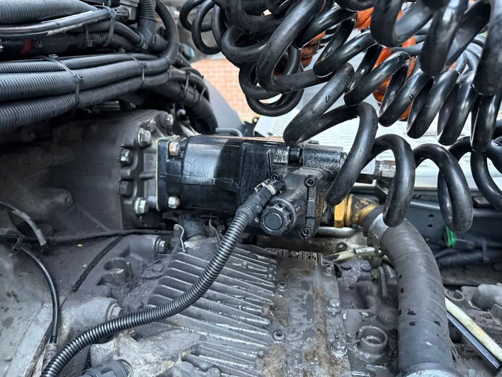 DAF CF 290 +HTF Koeloplegger PTO Powered koelmotor Dhollandia 3000KG NL Truck/Trailer 470.496KM