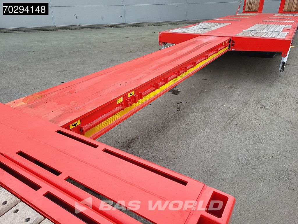 Kässbohrer LB3E 3 assen Steering+Lift Axle Extendable Ramps