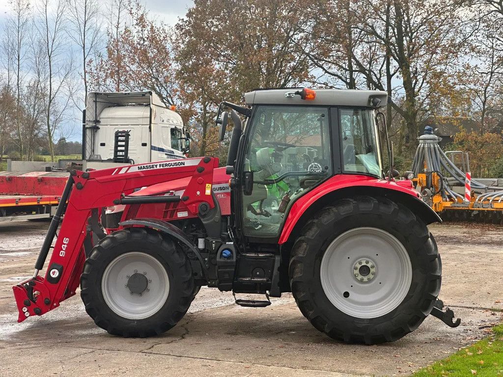 Massey Ferguson MF 5710 SL MF 5710 SL + Voorlader ex staatsbos beheer